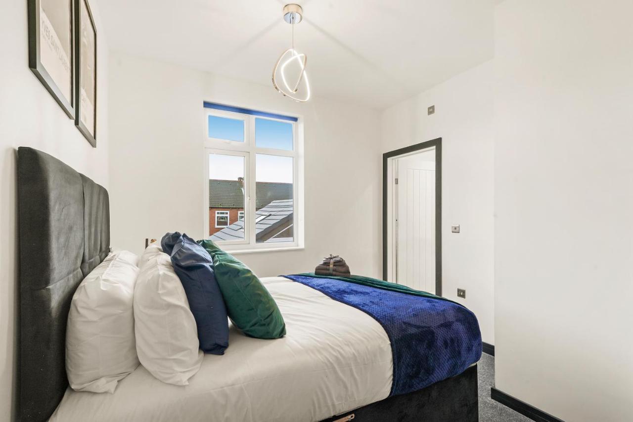 Stylish Yorkshire Gem - Sleeps 4 - Great Location Apartment Castleford Luaran gambar