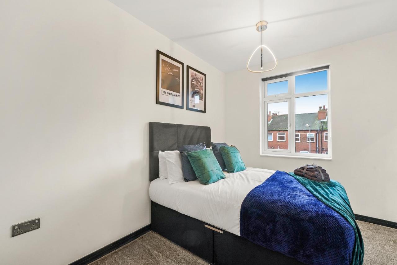Stylish Yorkshire Gem - Sleeps 4 - Great Location Apartment Castleford Luaran gambar